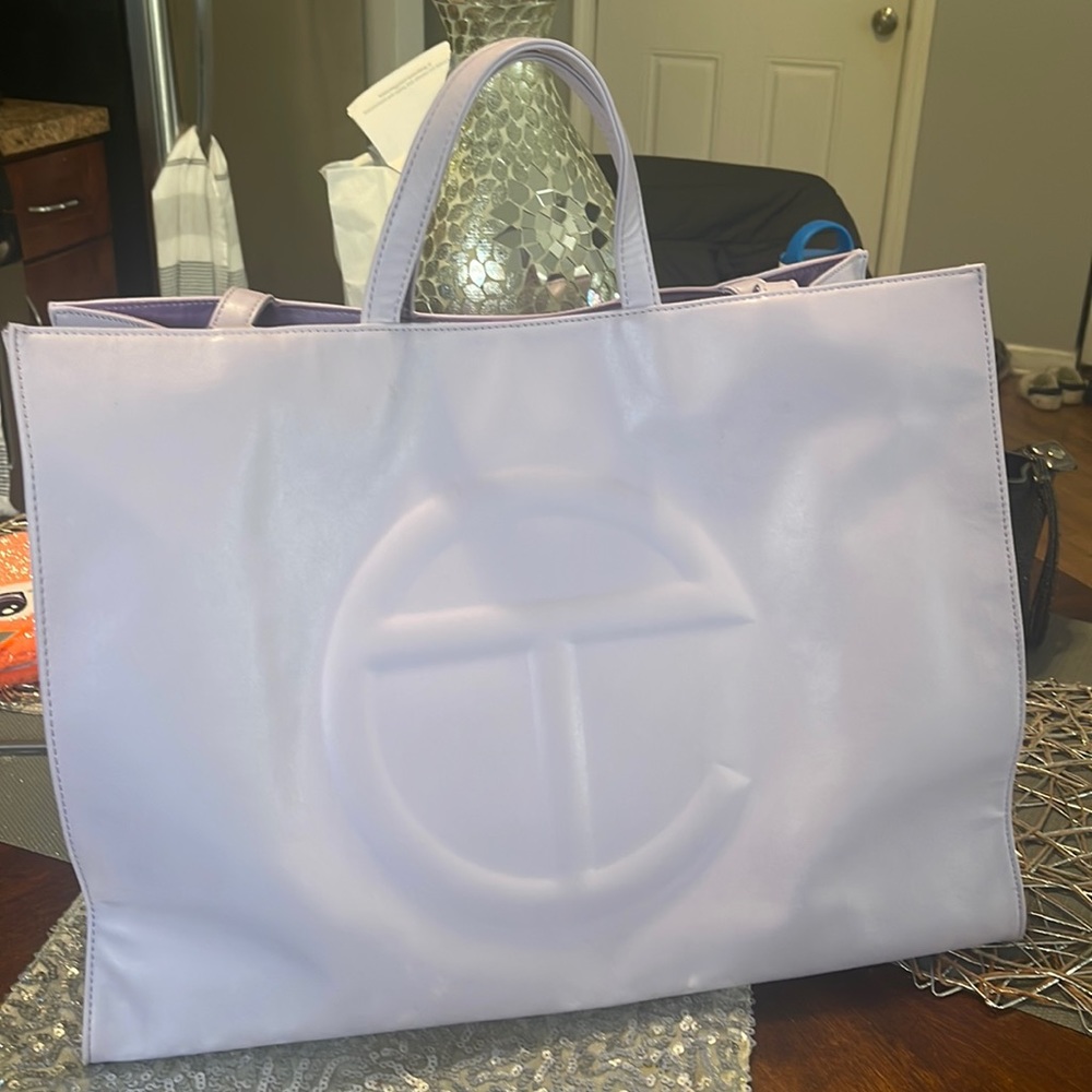 Like new Worn only twice… Great condition.